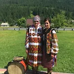 Fetal Hut - плідна хата