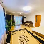 Ferienhaus Fetal Hut - плідна хата *