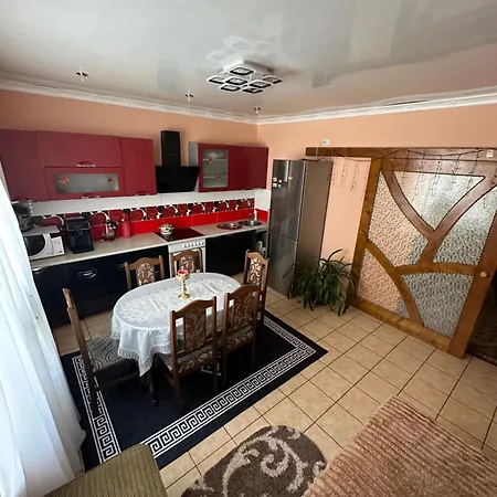 Fetal Hut - плідна хата Ferienhaus Werchowyna